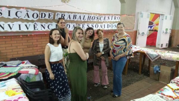 Bazar da Terceira Idade reúne idosas dos CCI’s na Estação Cultural Milene de Arapongas