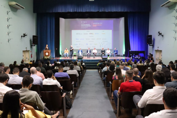 Arapongas participa de 9º Congresso de Cidades Inteligentes e Digitais