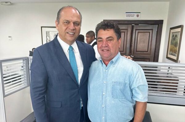 Sérgio Onofre e Ricardo Barros discutem apoio à Movelpar e novas parcerias para 2024