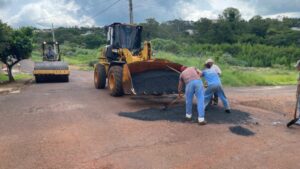 Prefeitura de Jandaia inicia operação tapa buracos na cidade.