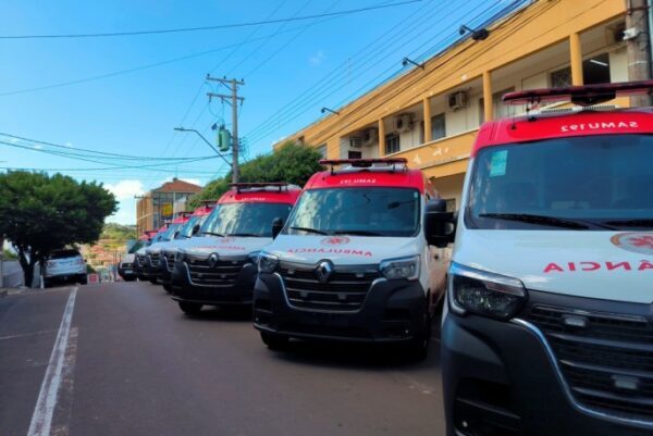 Estado entrega sete novas ambulâncias para reforçar o Samu do Norte Pioneiro