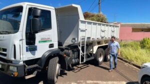 Prefeitura de Jandaia do Sul, moradores da Vila Rica e bairros próximos realizam mutirão de limpeza