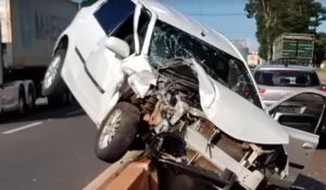 Motorista na contramão causa acidente entre Arapongas e Rolândia