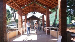 Prefeito de Rolândia confere obra de reforma do CCI