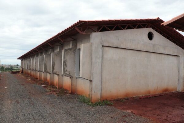 Obra da Escola do Jardim Paulista em Arapongas atinge 50% e deve ganhar novo ritmo neste ano