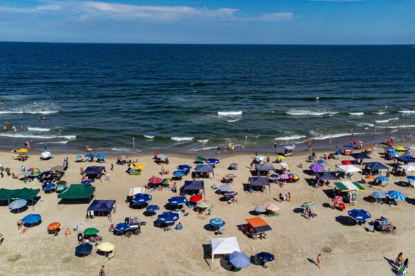 Com 91% de balneabilidade, praias do Paraná estão entre as mais limpas do País