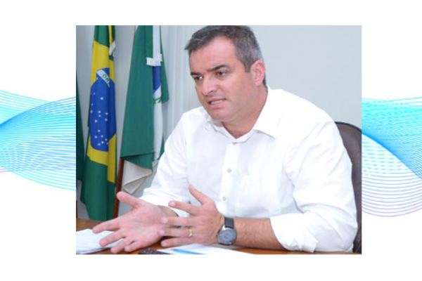 Prefeito de Cambira recebe o parecer para aprovação do Tribunal de Contas referente o ano de 2022.