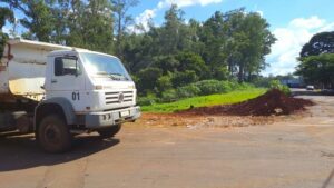 Prefeitura de Arapongas intensifica limpeza em fundos de vale e pede união contra o Aedes aegyti