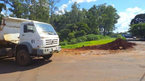 Prefeitura de Arapongas intensifica limpeza em fundos de vale e pede união contra o Aedes aegyti