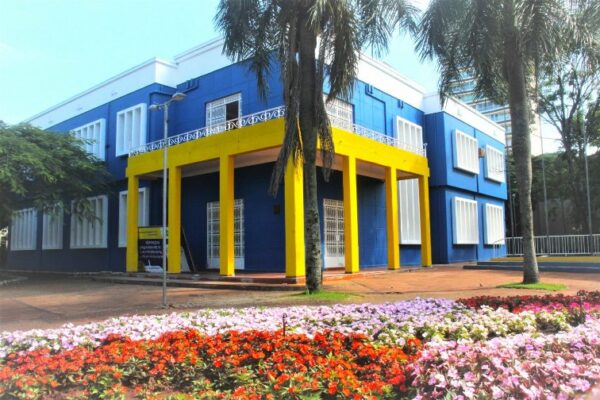 Prefeitura de Arapongas está em fase final de reformas do ginásio de Esportes e antigo Paço Municipal