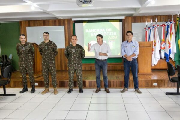3º Feirão do emprego de Apucarana oferta vagas para ex-militares do Exército