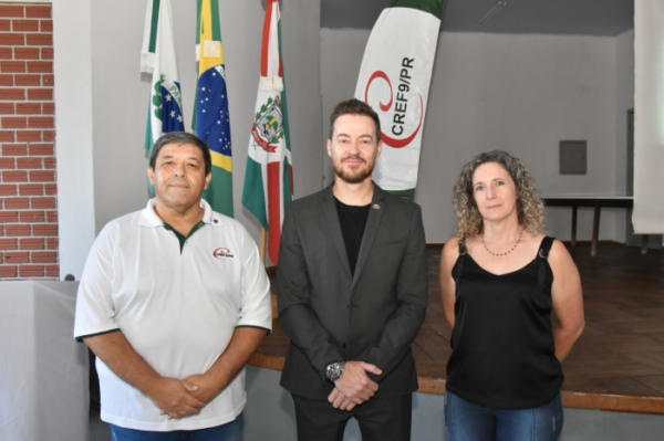 Departamento de Educação e Esportes de Jandaia realiza palestra para profissionais da educação