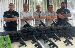 Vereador Major Arduin participa da entrega de novos armamentos para Guarda Municipal de Arapongas
