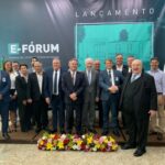 Prefeito Toledo participa do lançamento do projeto E-Fórum no TJPR
