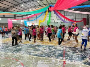 Carnaval da Amizade 2024 reúne grupos da melhor idade de Borrazópolis e região