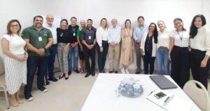 Prefeito de Rolândia e Secretária de Saúde se reúnem em Londrina com a SESA e o Hoftalon para dar andamento na instalação de uma unidade de atendimento oftalmológico em Rolândia