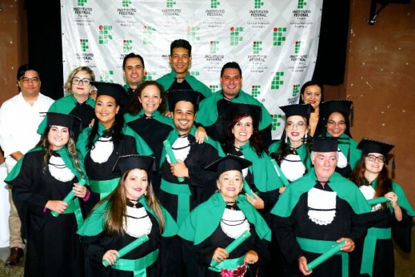 IFPR Campus Avançado Arapongas forma a primeira turma do Curso Técnico em Melhoria de Processos