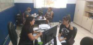 CRAS CSU orienta população de Arapongas para atualização de documentos pessoais