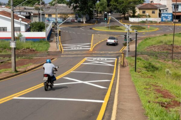 Apucarana revitaliza sinalização de trânsito em 30 ruas