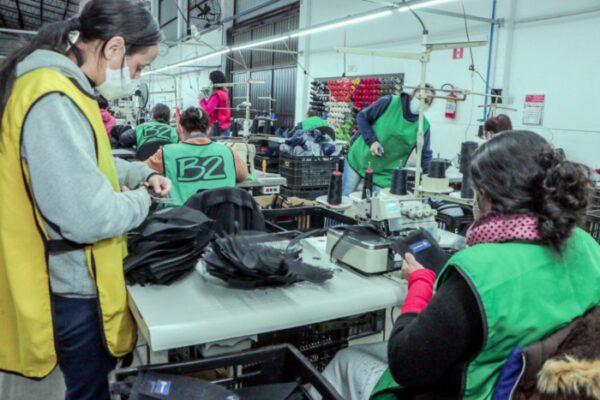 Apucarana está entre as 10 cidades que mais geraram empregos no Paraná no 1º bimestre