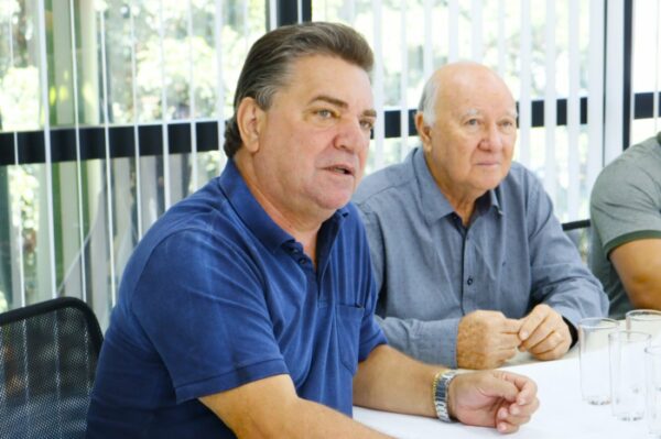 Prefeito recebe Conselho de Pastores de Arapongas