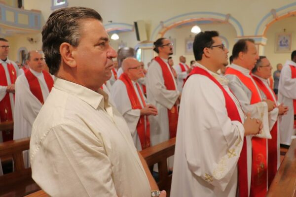 Prefeito Sérgio Onofre participa de missa de inauguração do Mosteiro Sagrado Coração de Jesus