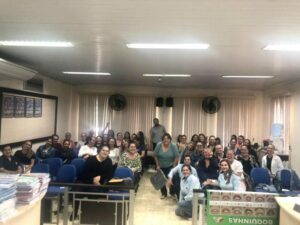 Professores da rede municipal de ensino de Cambira participam de capacitação sobre o Método das Boquinhas