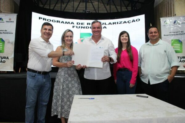 Prefeitura de Cambira faz adesão ao Programa Escritura na Mão