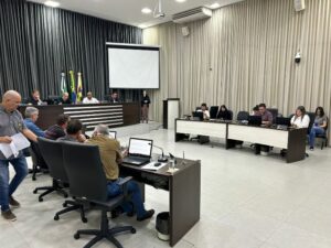 Câmara de Apucarana aprova moção de repúdio após ataques contra autistas