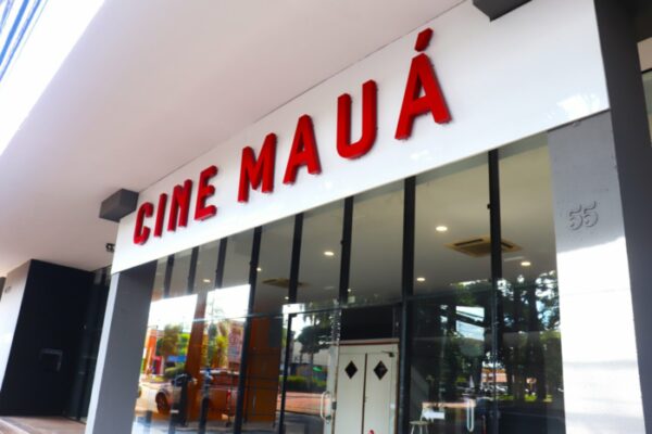 Prefeitura de Arapongas intensifica serviços de melhorias no Cine Teatro Mauá