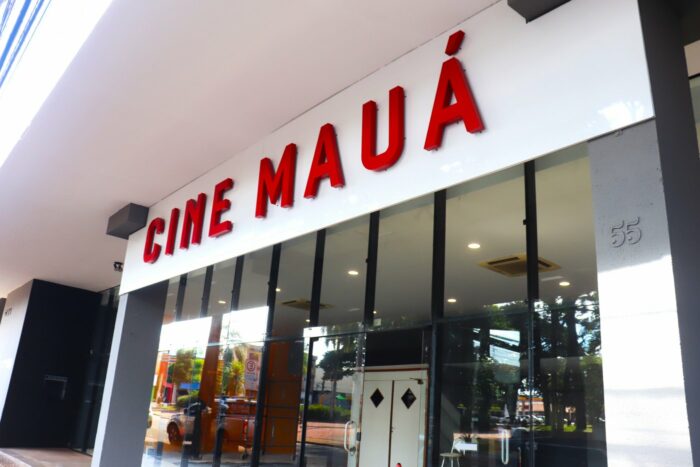 Prefeitura de Arapongas intensifica serviços de melhorias no Cine Teatro Mauá