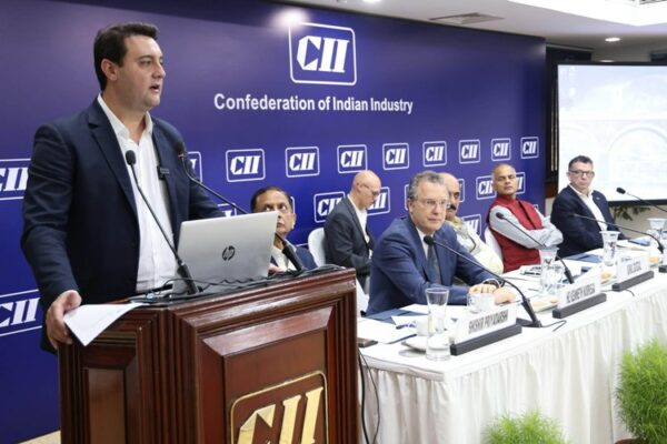 Governador apresenta potenciais do Paraná à Confederação Industrial da Índia