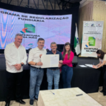 Marilândia do Sul participa de evento para adesão ao Programa Escritura na Mão