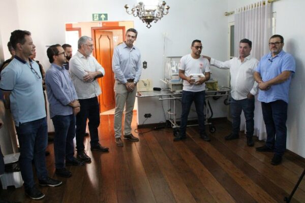 SAMU Arapongas recebe cinco novos tablets para otimização dos serviços