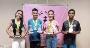 Equipe de Arapongas é destaque durante Campeonato Brasileiro de Xadrez e garante vaga para o Mundial