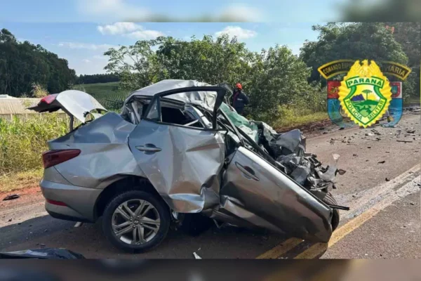 Colisão frontal na PR-090 tira a vida de motorista em Alvorada do Sul