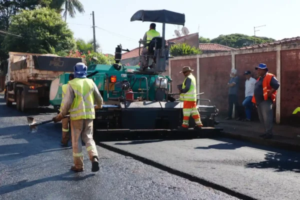 Prefeitura de Arapongas avança com novos serviços de recape asfáltico