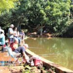 Prefeitura de Arapongas libera pescaria ao funcionalismo público no Parque dos Pássaros no Dia do Trabalhador