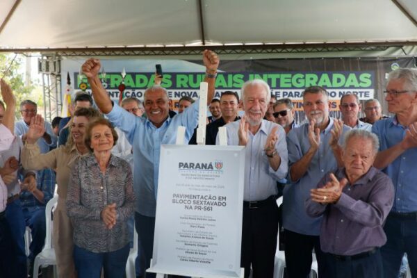 Estado inaugura pavimentação de estrada que liga Paraíso do Norte a Nova Aliança do Ivaí