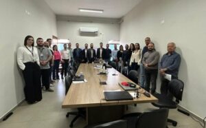 Prefeitura de Arapongas é sede de reunião técnica com o Tribunal de Contas