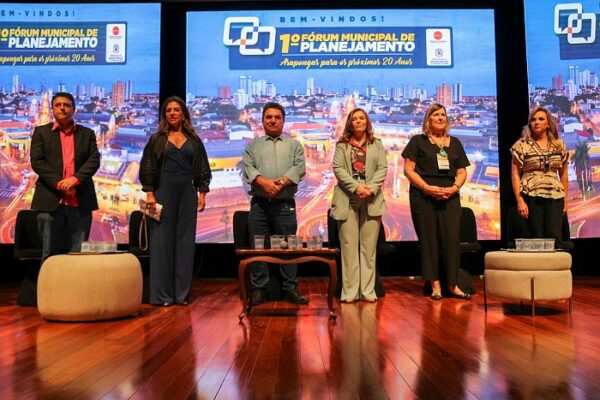 5º Painel do Fórum de Planejamento de Arapongas reforça ações estratégicas para mulheres e idosos