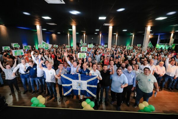 Alex Santana e Diego Silva receberam o apoio do povo e de importantes lideranças do Paraná