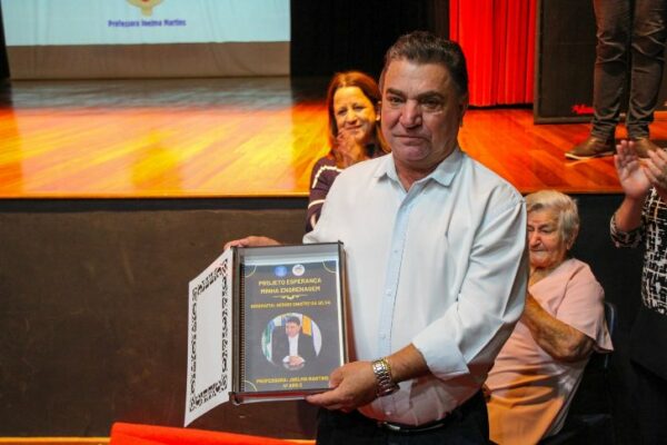 Escola Padre Germano desenvolve projeto biográfico que homenageia prefeito Sérgio Onofre