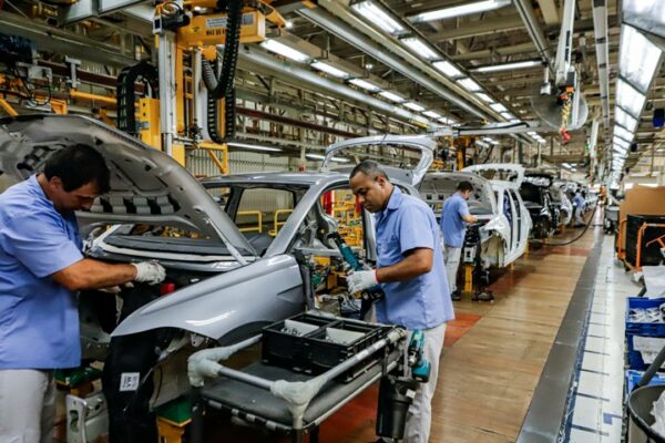 Paraná tem 3º maior Valor de Transformação Industrial do País, aponta IBGE