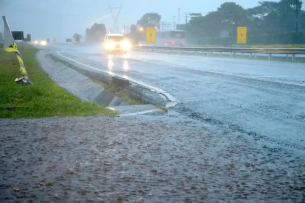 Mais de 260 cidades do PR podem ser afetadas com temporais; veja lista