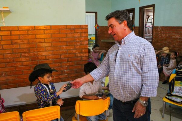 Meias personalizadas completam Kit de Uniformes escolares em Arapongas