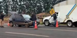 Motorista é executado na PR-445; família estava dentro do carro