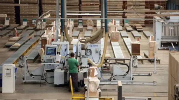 Polo moveleiro de Arapongas tem reajuste salarial de 6%