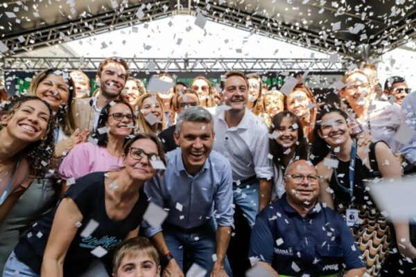 Ratinho Junior inaugura novo terminal metropolitano de São José dos Pinhais