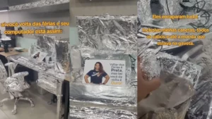 Após férias, jovem tem escritório “embalado” com papel alumínio em Arapongas